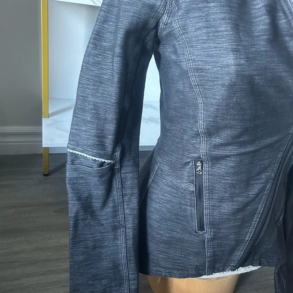 Lululemon Ride On Blazer - Picture 4 of 8